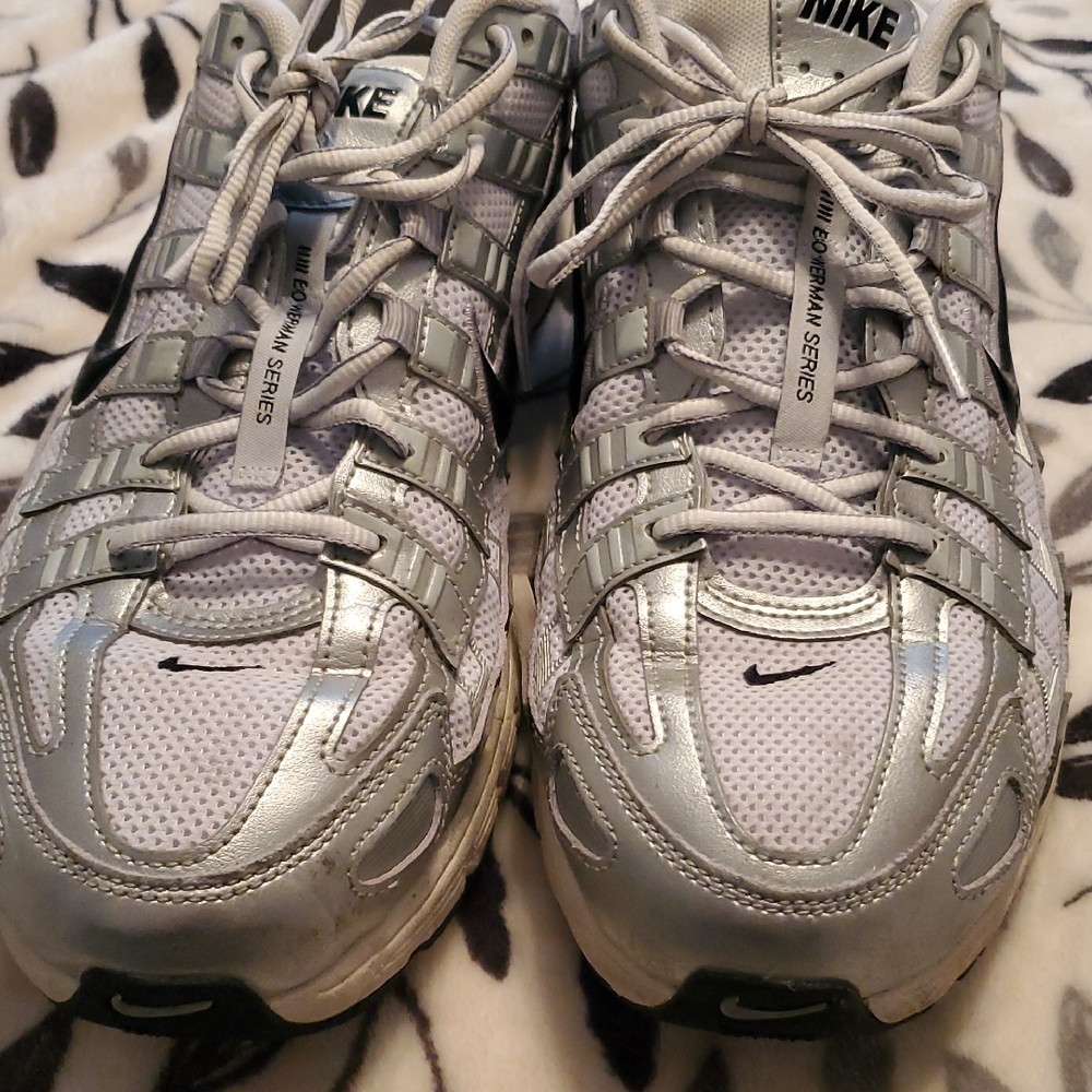 Nike Metallic Silver and Light Gray Sneakers